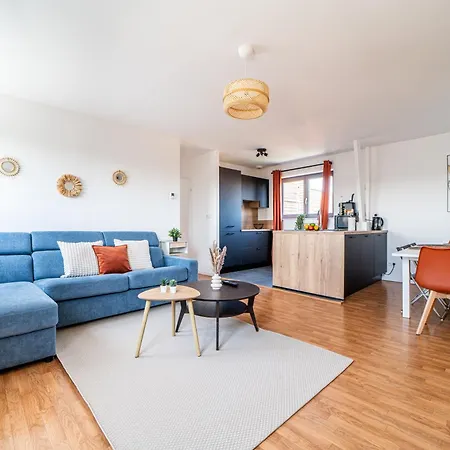 Le Saint-jean - Hypercentre - Parking Prive - 1 A 6 Personnes - Wifi Apartmán