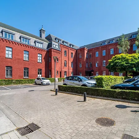 Apartment Le Saint-jean - Hypercentre - Parking Prive - 1 A 6 Personnes - Wifi