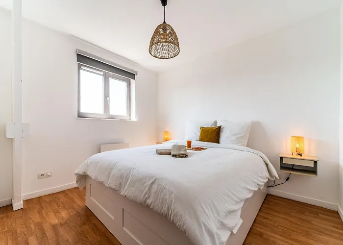 Le Saint-jean - Hypercentre - Parking Prive - 1 A 6 Personnes - Wifi * Roubaix