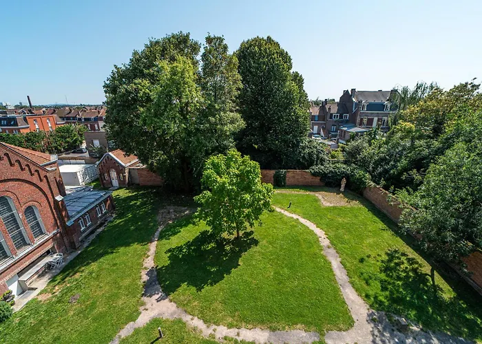 Le Saint-jean - Hypercentre - Parking Prive - 1 A 6 Personnes - Wifi Apartment *