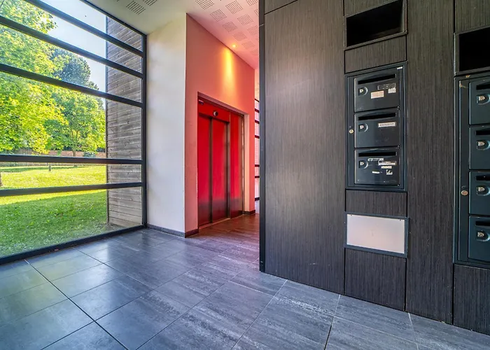 Le Saint-jean - Hypercentre - Parking Prive - 1 A 6 Personnes - Wifi * Roubaix