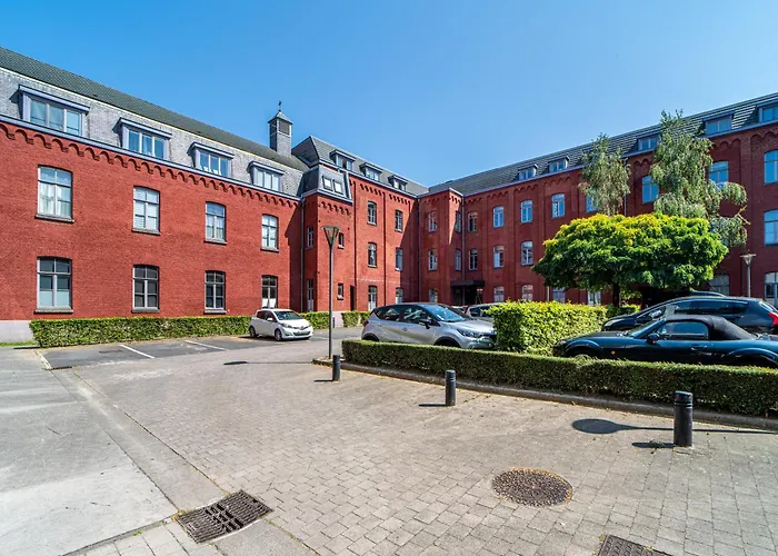 Apartment Le Saint-jean - Hypercentre - Parking Prive - 1 A 6 Personnes - Wifi